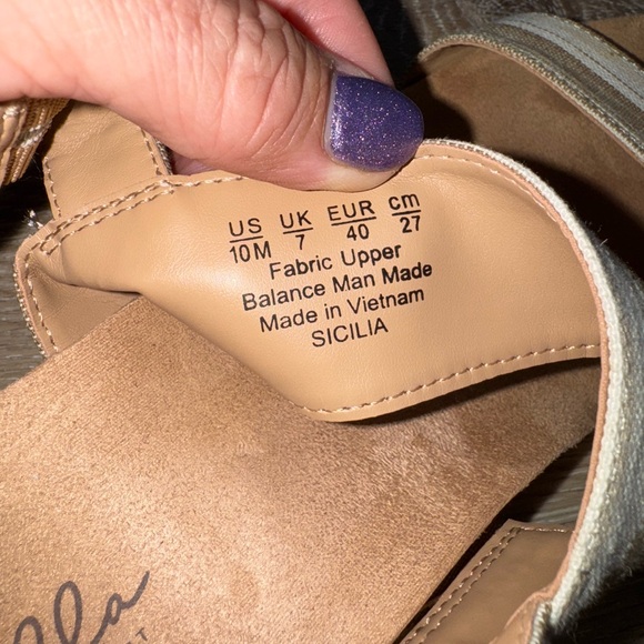 Women’s Abella True Comfort Size 10 Beige & Cream Heeled Sandals - Picture 6 of 6